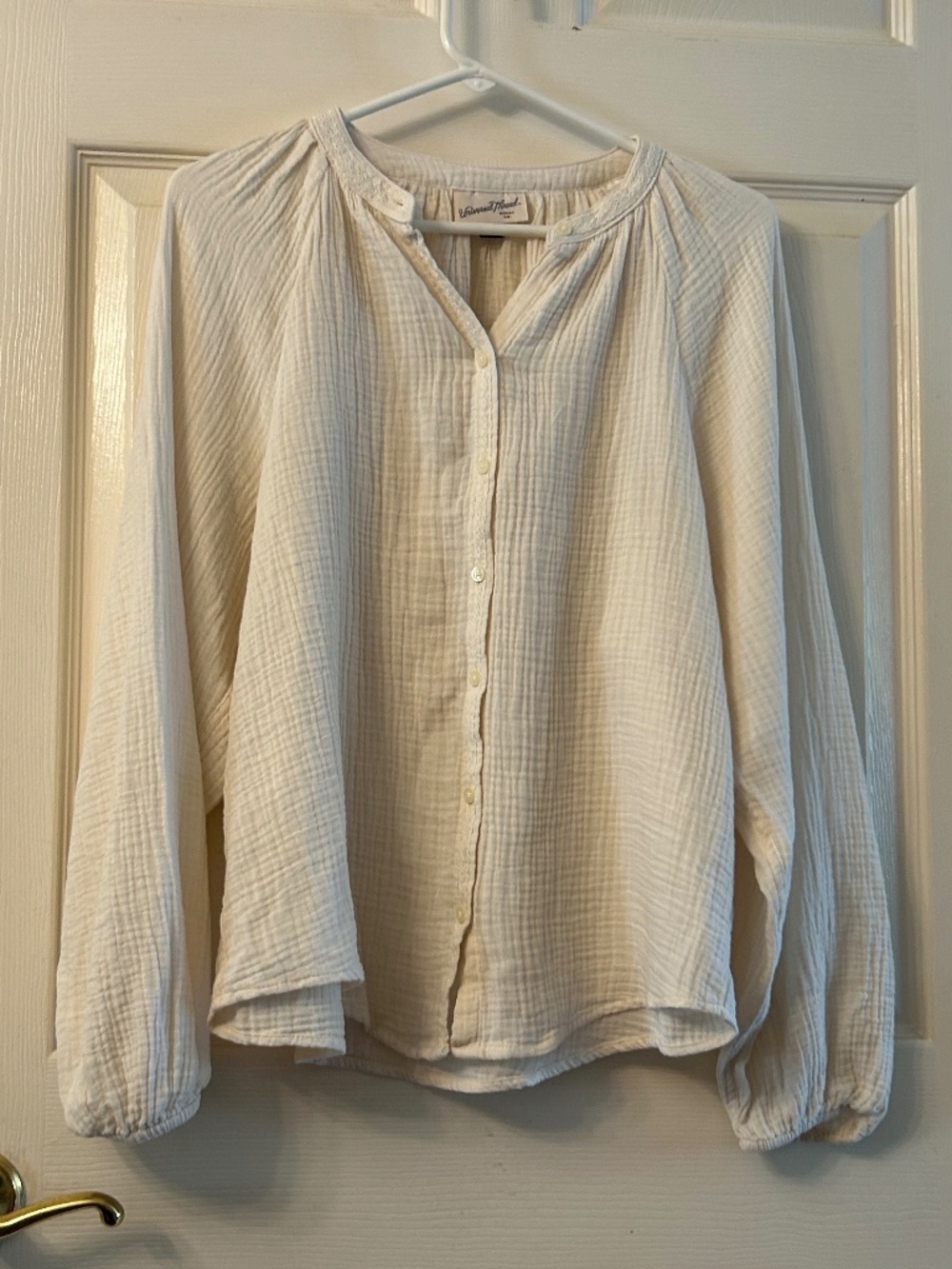 NWT Universal Thread Gauze Peasant Top, Size Small